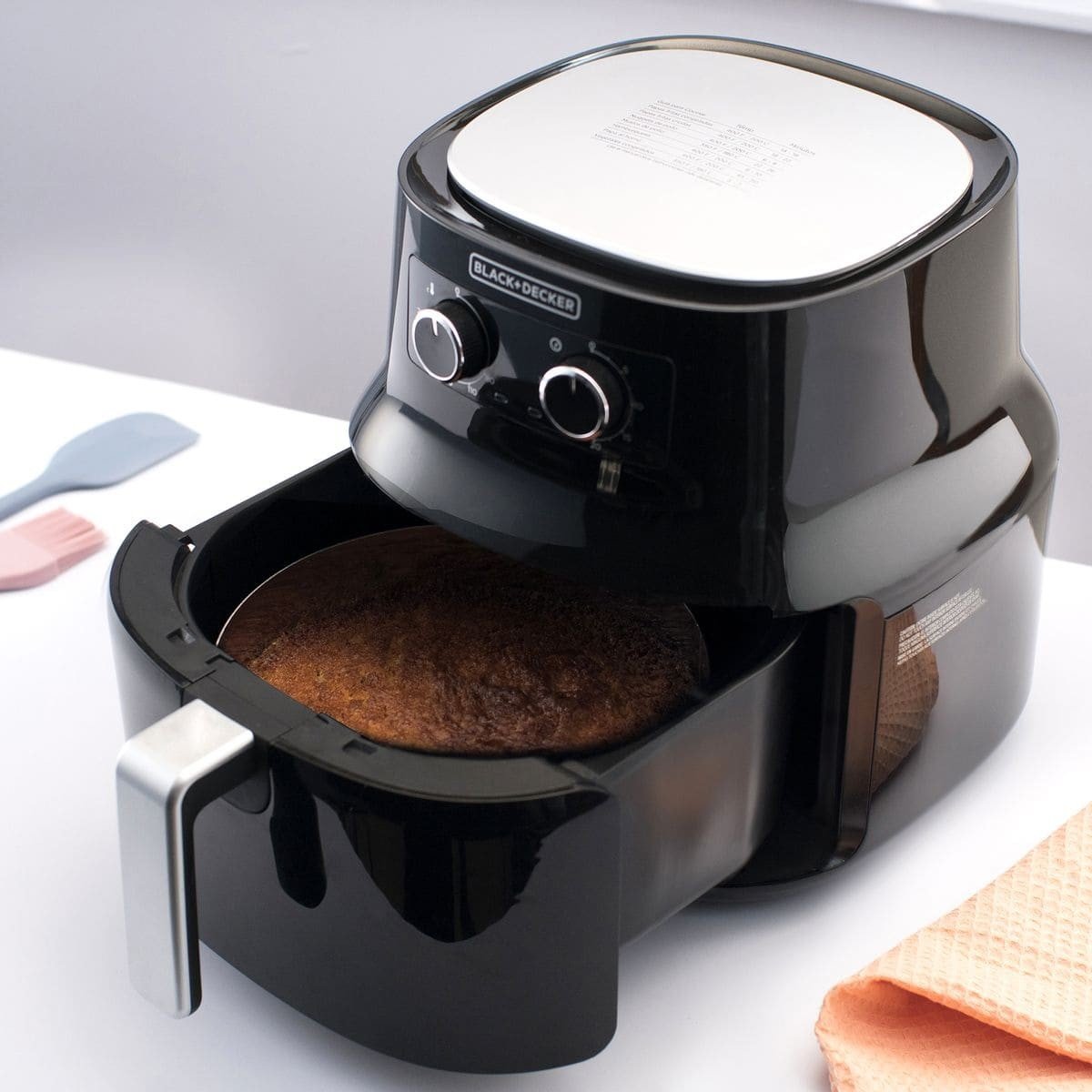 Freidora de Aire Black + Decker de 4.5 Litros Negra | HF4004B - Image 3