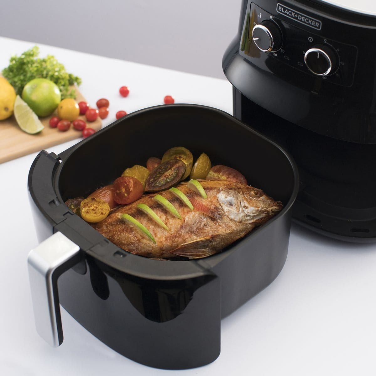 Freidora de Aire Black + Decker de 4.5 Litros Negra | HF4004B - Image 4
